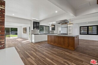 5266 Veronica St in Los Angeles, CA - Building Photo - Building Photo