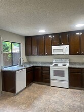 248 Hartnell Pl in Sacramento, CA - Building Photo - Building Photo
