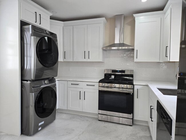 1421 Ditmas Ave in Brooklyn, NY - Building Photo - Building Photo