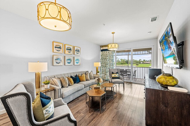 7895 Mahogany Run Ln in Naples, FL - Foto de edificio - Building Photo