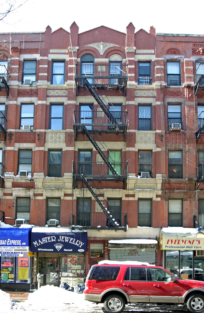 101 Clinton St in New York, NY - Foto de edificio - Building Photo