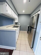 3307 Wyndham Cir in Alexandria, VA - Building Photo - Building Photo