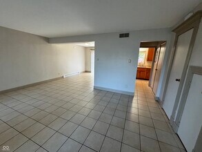 4847 Mt Vernon Dr in Indianapolis, IN - Building Photo - Building Photo