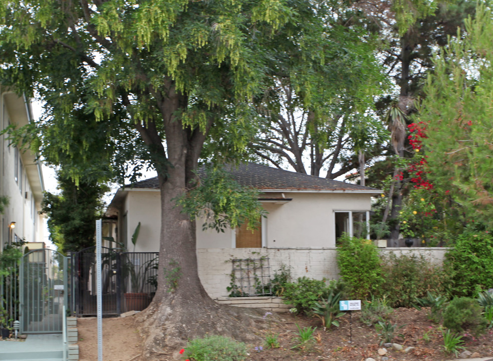 952 17th St in Santa Monica, CA - Building Photo