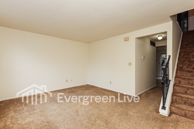 7989 Mt Hood in Dayton, OH - Building Photo - Building Photo