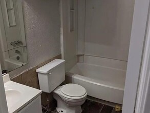 247 Windsor Way in Midwest City, OK - Building Photo - Building Photo