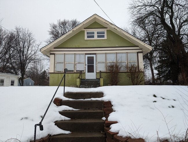 property at 310 E College St