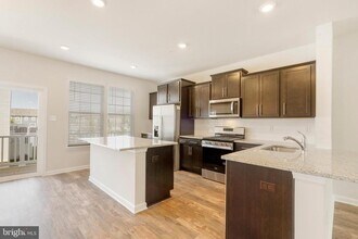 7054 Delegate Pl in Frederick, MD - Building Photo - Building Photo