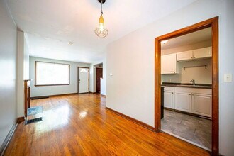 213 E Hudson St in Columbus, OH - Building Photo - Building Photo