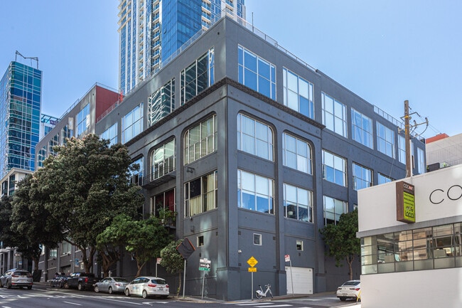 346 1st St, Unit 35A in San Francisco, CA - Building Photo - Building Photo