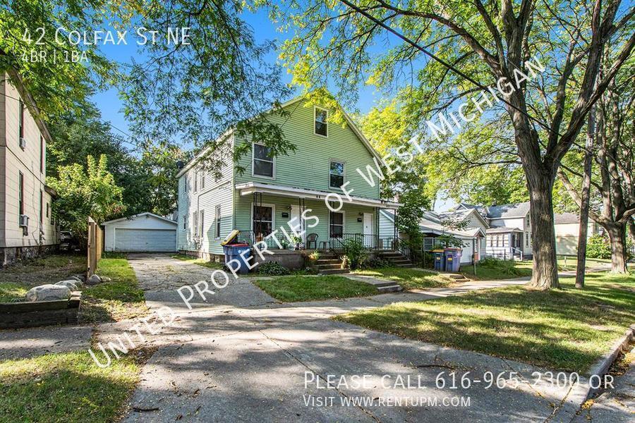 42 Colfax St NE in Grand Rapids, MI - Building Photo