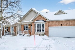 19 Foulis Crescent in Ottawa, ON - Building Photo