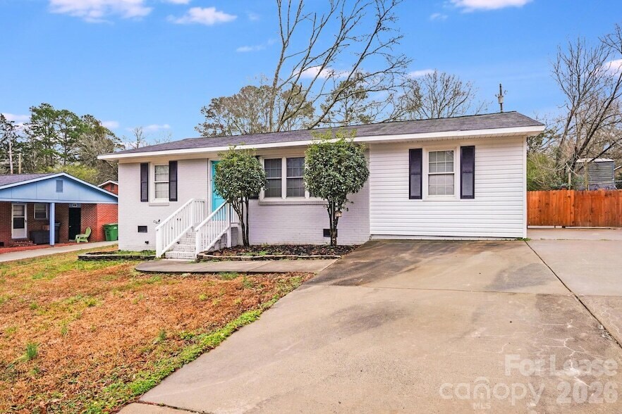 909 Marion St in Lancaster, SC - Building Photo