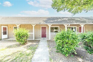 1504 W Janda Dr in Rogers, AR - Building Photo