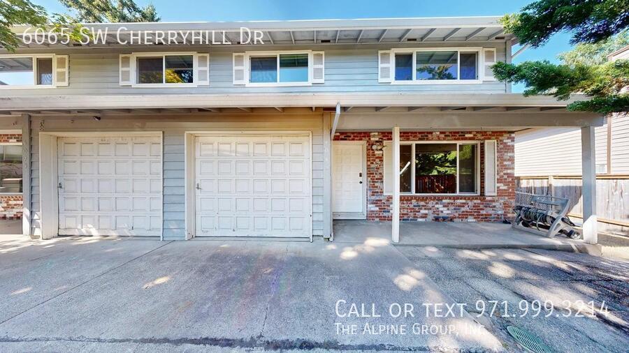 6065 SW Cherryhill Dr in Beaverton, OR - Foto de edificio