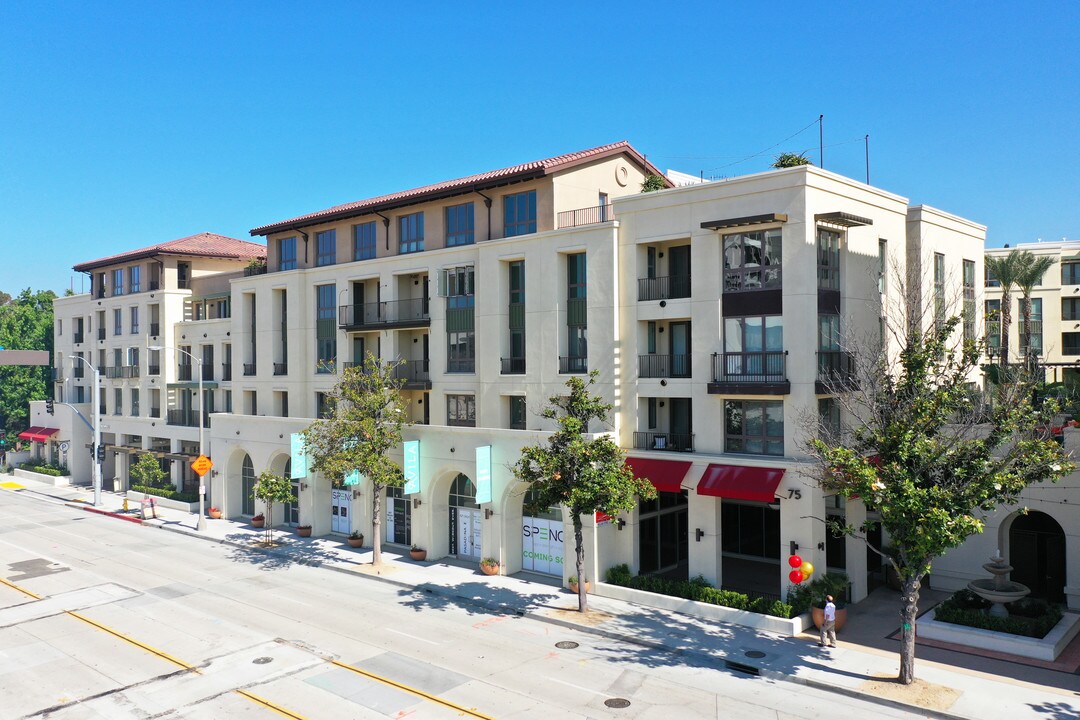 Avila in Pasadena, CA - Foto de edificio
