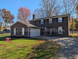 1715 Fairway Dr in Lorain, OH - Building Photo