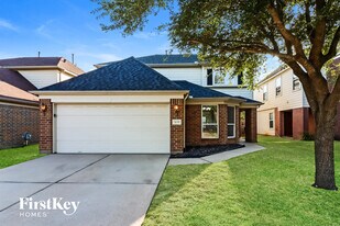 5039 Lamppost Hill Ct in Katy, TX - Building Photo