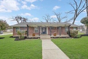 1610 N Ave in Plano, TX - Building Photo