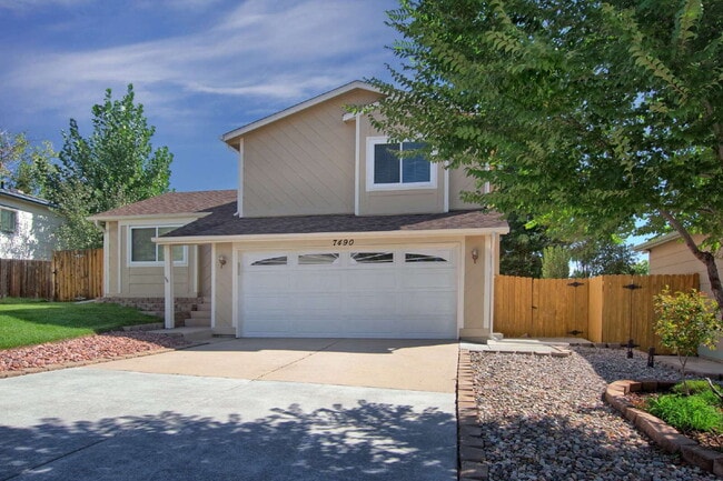 7490 Churchwood Cir in Colorado Springs, CO - Building Photo - Building Photo