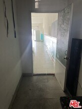 524 1/2-524 1/2 W Vernon Ave in Los Angeles, CA - Building Photo - Building Photo