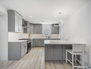 24 King St in Stamford, CT - Building Photo - Building Photo