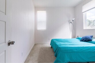 12746 Watt Ln in Los Angeles, CA - Building Photo - Building Photo