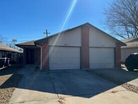 8928-8928 Greenmound Ave in Dallas, TX - Building Photo