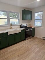 410 E Point Pleasant Ave, Unit Rear Unit in Ocean Gate, NJ - Building Photo