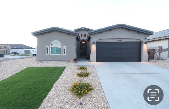 12729 Methley Ave
