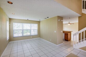3275 W Buena Vista Dr in Margate, FL - Building Photo - Building Photo