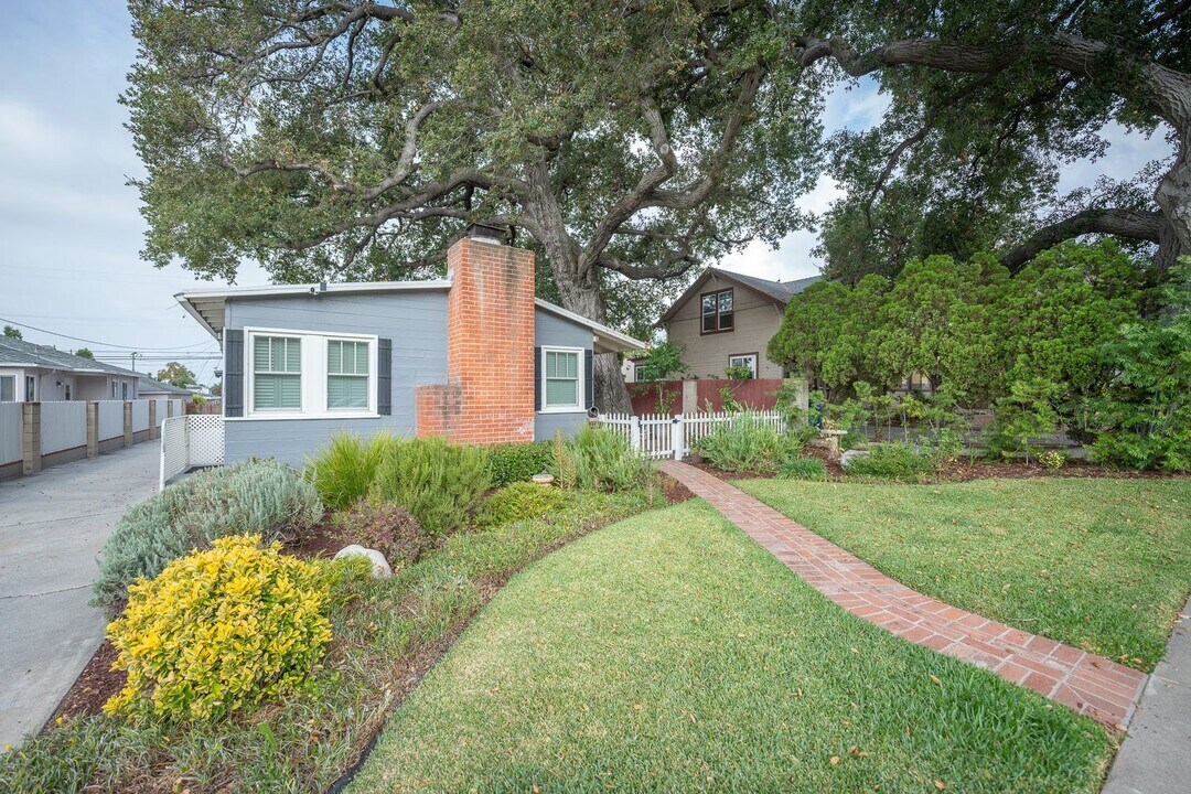 159 May Ave in Monrovia, CA - Building Photo
