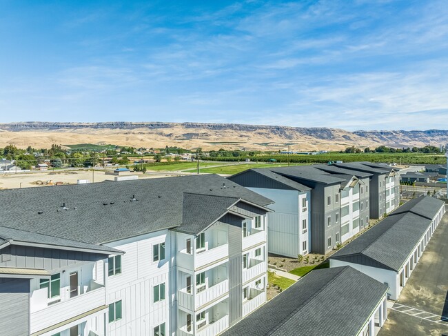 Gateway Apartments in East Wenatchee, WA - Foto de edificio - Building Photo