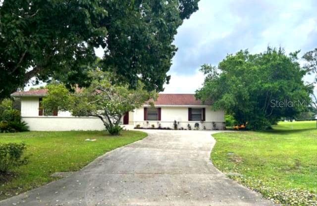 property at 8935 SW 191st Cir