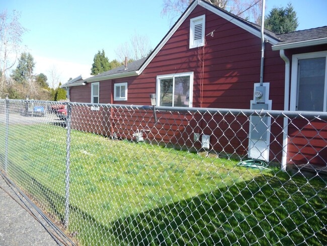 581 Cummings Ln N in Keizer, OR - Building Photo - Building Photo