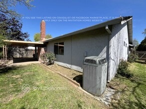 7125 Essence Way in Sacramento, CA - Building Photo - Building Photo