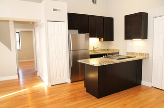 Soulard Apartments in St. Louis, MO - Building Photo - Interior Photo