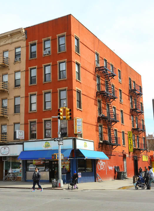 1883 Third Ave in New York, NY - Foto de edificio