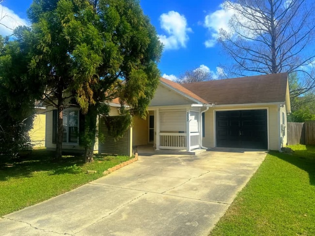 332 Sawgrass Dr in Valdosta, GA - Building Photo - Building Photo