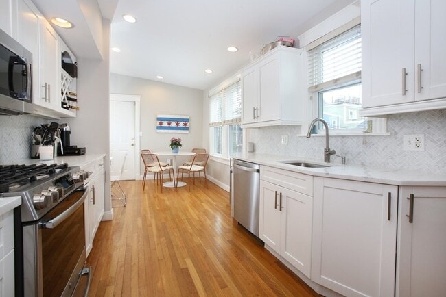 79 School St, Unit 2 in Boston, MA - Building Photo - Building Photo