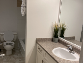 1525 Pendrell St in Vancouver, BC - Building Photo - Building Photo