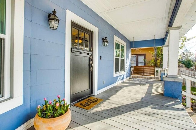 Charming North Oak Cliff home near Bishop in Dallas, TX - Building Photo - Building Photo