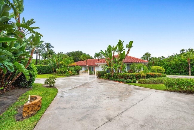 12299 Channel Dr in North Palm Beach, FL - Building Photo - Building Photo
