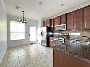 13400 Briarwick Dr in Austin, TX - Building Photo - Building Photo