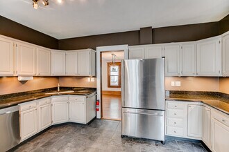 1794 Hague Ave in St. Paul, MN - Building Photo - Building Photo