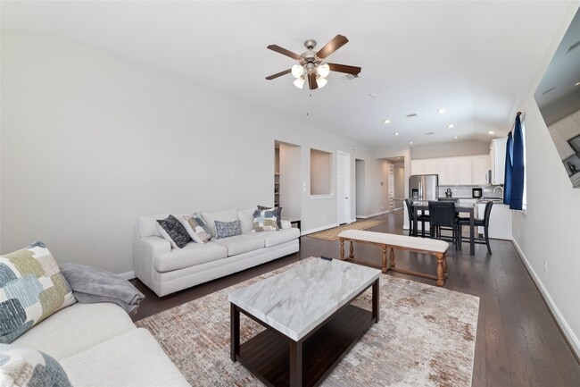 property at 24707 Harbor Terrace Ln