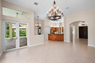 511 SW Squire Johns Ln in Palm City, FL - Building Photo - Building Photo