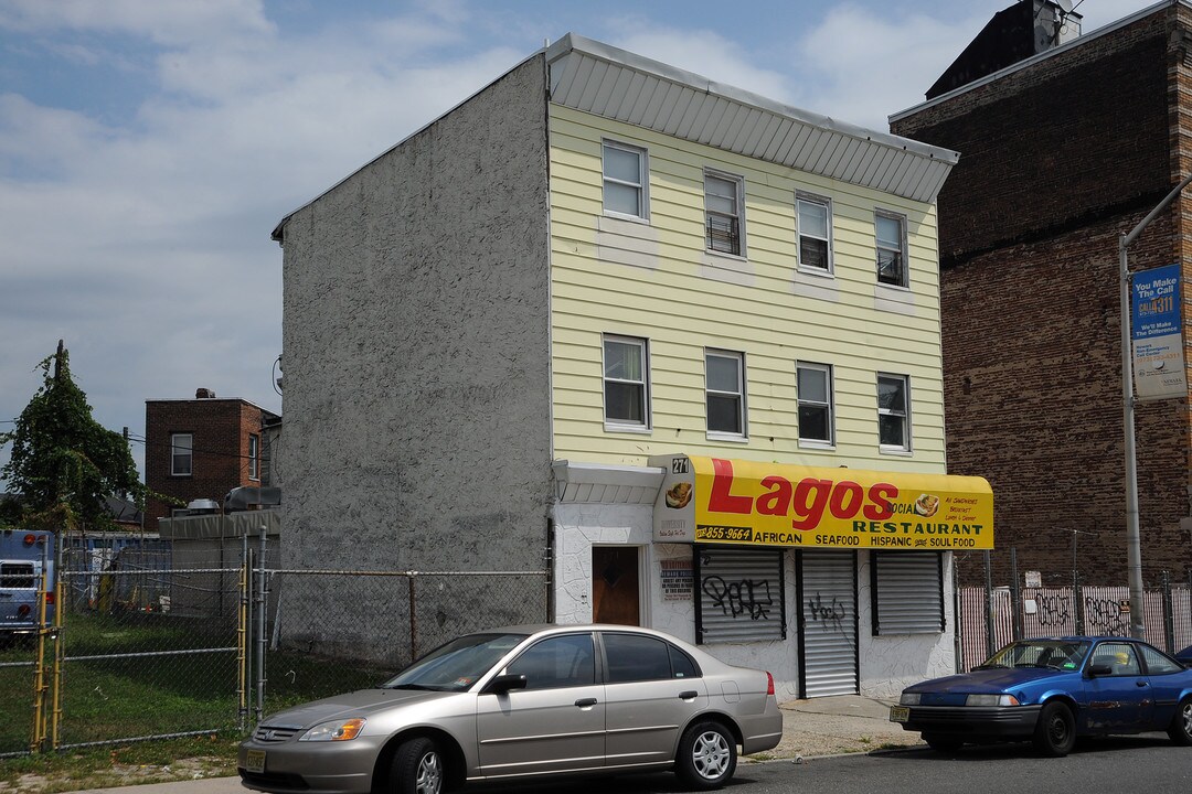 271 Orange St in Newark, NJ - Building Photo
