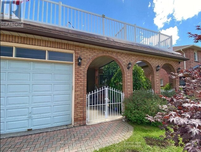 property at 115 Briggs Ave