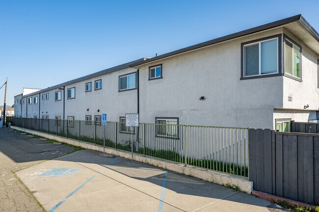 Villas At Tabor in Fairfield, CA - Foto de edificio - Building Photo
